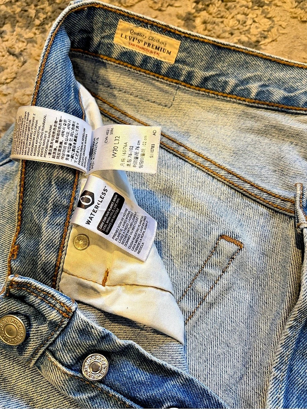 Levi's Premium 501 Distressed Straight Leg Jeans Blue Waist 30 L 32 - Picture 2 of 3